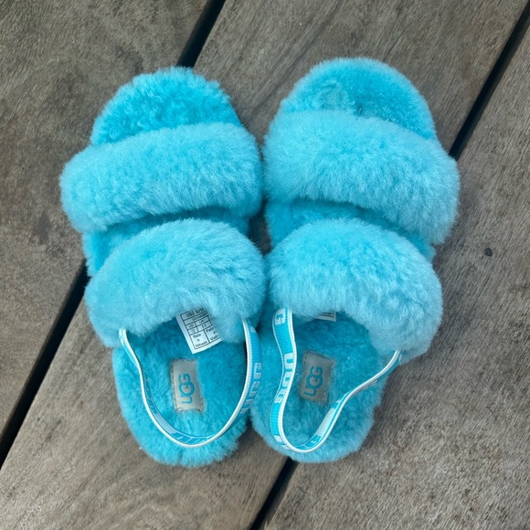 Kids Girls Oh Yeah Oasis Turquoise Light Blue Fuzzy Ugg Boot Slippers Slides 12 - Picture 1 of 7